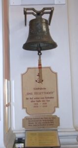 Schiffsglocke "SMS Tegetthoff" in der Garnisonskirche